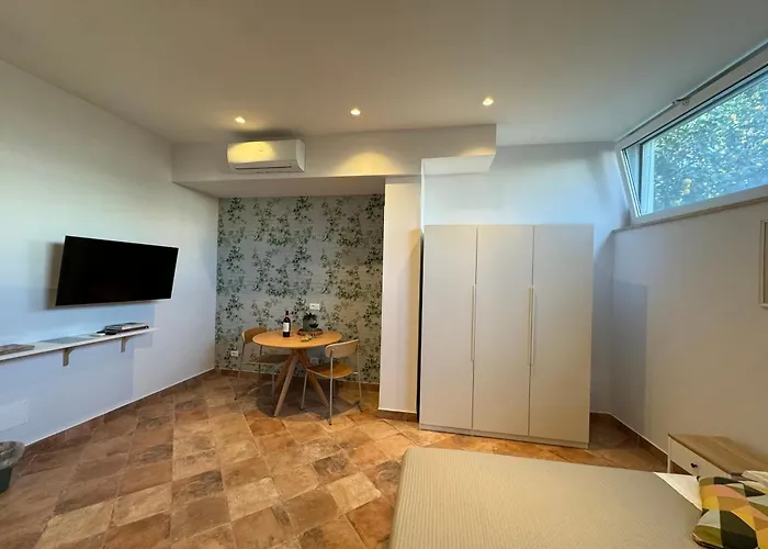 Готель Eleni Сорренто