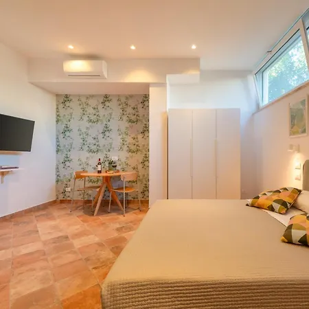 Eleni * סורנטו